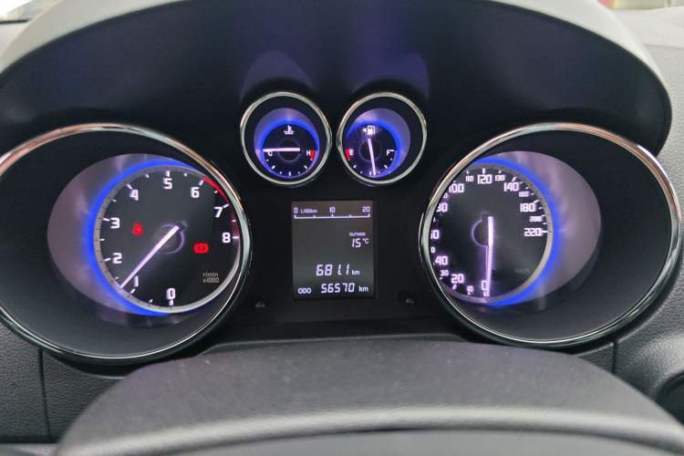 Used Changan CS35 2016 1.6L Manual Luxury Model China V Standard
