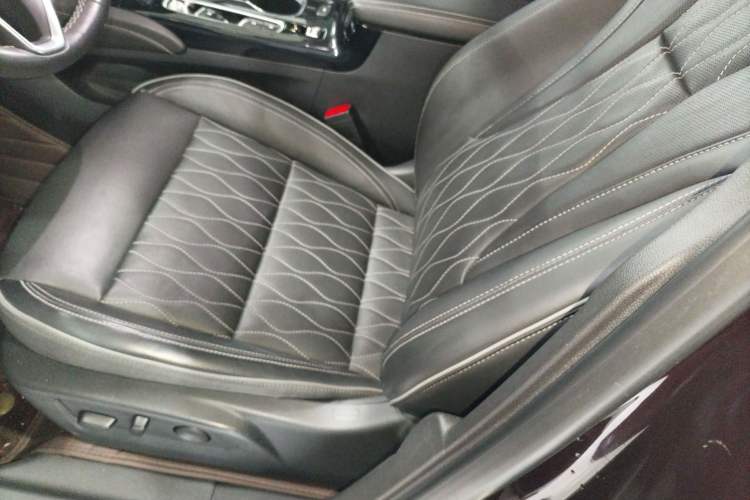 Used Buick Envision 2020 Encore S 652T All-Wheel-Drive Avenir
