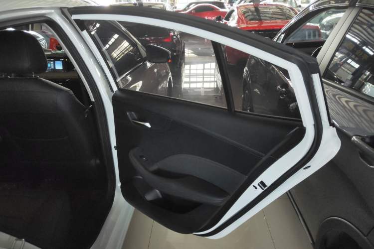 Used Roewe i5 2023 1.5L CVT Luxury Edition