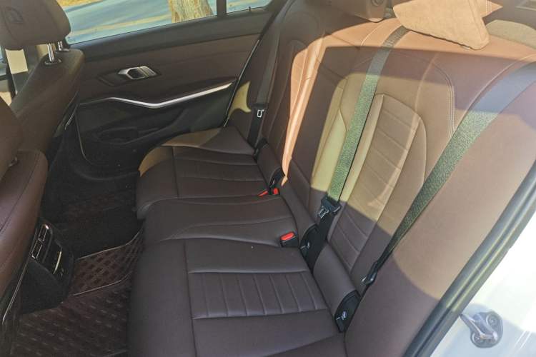 Used BMW 3 Series 2021 Second Facelift 325Li M Sport Package
