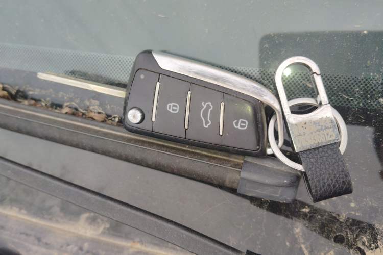 Used  Refine S3 2018 Custom Edition 1.5L Manual Luxury Model
