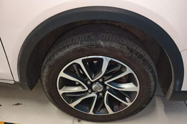 Used Baojun 730 2019 1.5T CVT Fashion Model 7 Seats China V Emission Standard