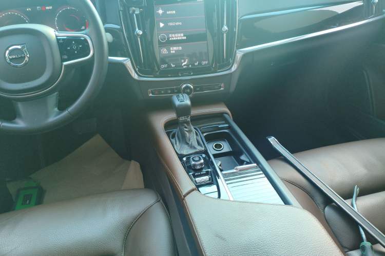 Used Volvo S90 2017 T4 Zhiyuan Edition