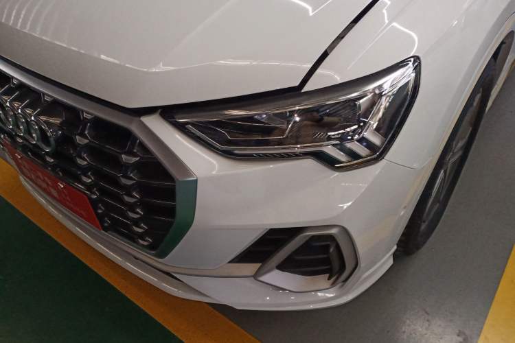 Used Audi Q3 2023 Updated 40 TFSI Fashionable and Dynamic Version
