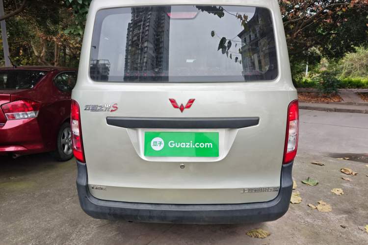 Used Wuling Zhiguang 2015 1.2L S Practical Model LSI