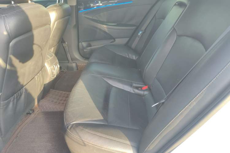 Used Hyundai Sonata 2014 2.4L Automatic Leading Edition China IV Standard
