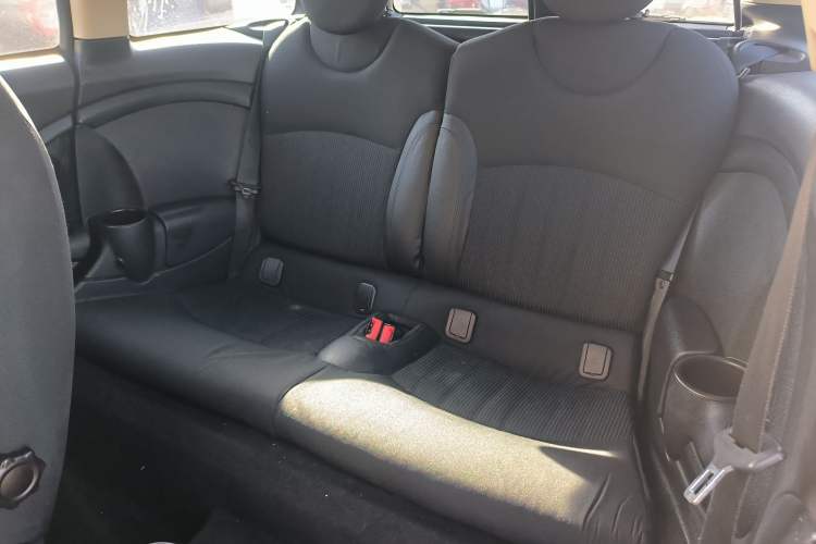 Used  Clubman 2011 1.6L COOPER Fun