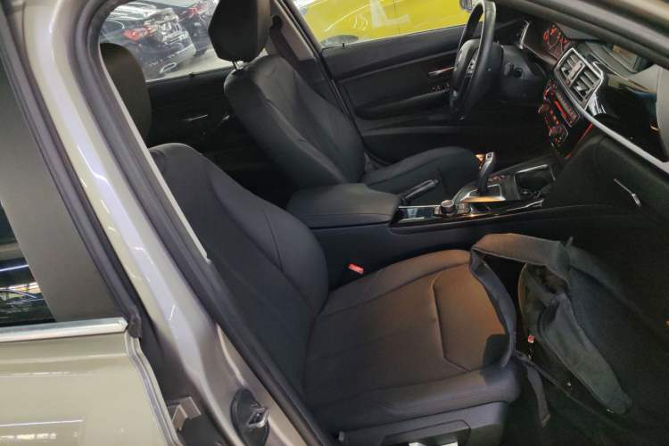 Used BMW 3 Series 2017 320Li Fashion Model