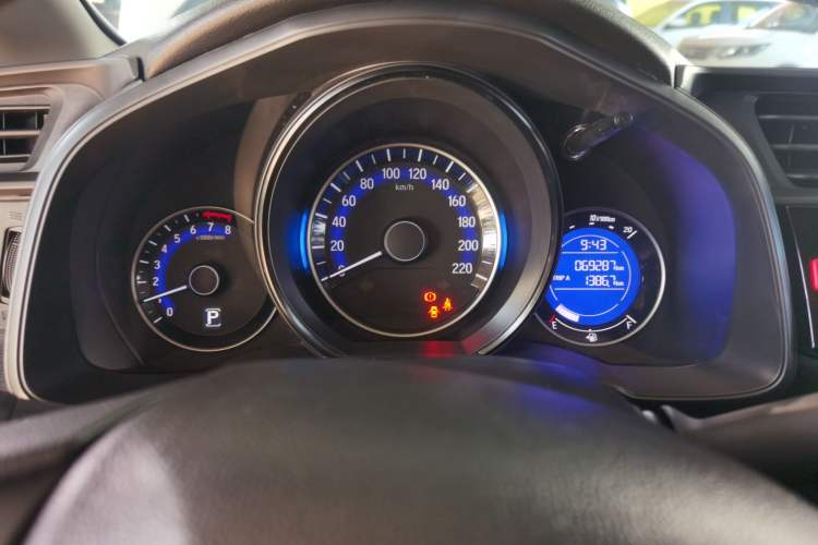 Used Honda Fit 2016 1.5L LXS CVT Comfort Sunroof Version
