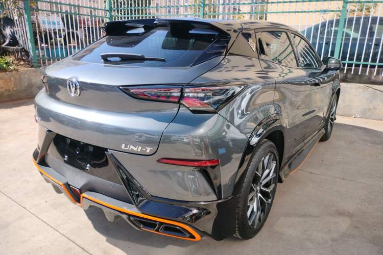 Used Changan UNI-T 2022 1.5T Sport Edition Flagship Version
