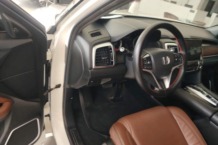 Used Honda UR-V 2017 370TURBO 2WD Prestige Edition China V
