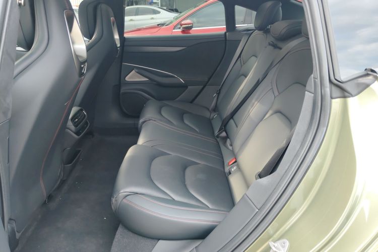 Used  SU7 2024 Four-Wheel Drive Ultra-Long Range Advanced Intelligent Driving Max Edition
