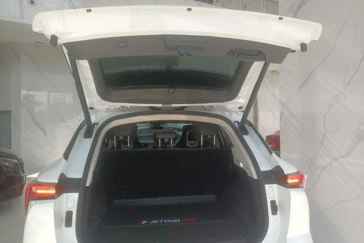 Used JETOUR Dashing 2024 1.5T DCT Longteng Edition PRO
