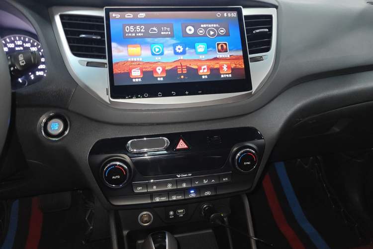 Used Hyundai Tucson 2015 1.6T Dual-Clutch Two-Wheel-Drive Leading Model
