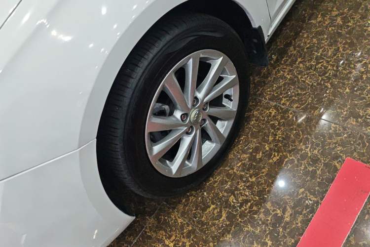 Used Buick Verano 2019 Sedan 15S Automatic Leading Model
