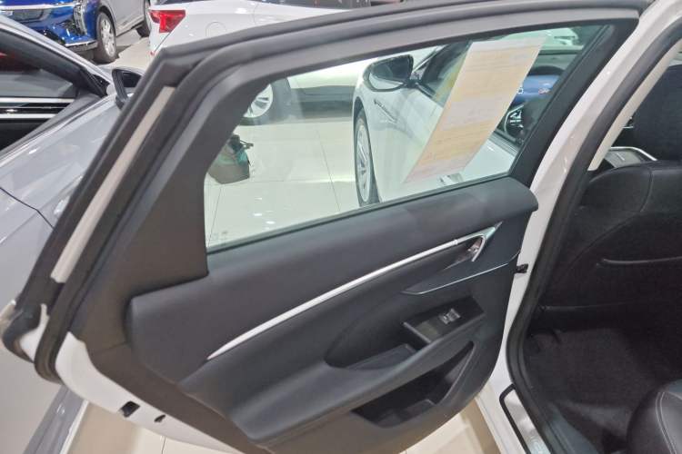 Used Buick LaCrosse 2023 Restyled 25T Cross-Country Edition
