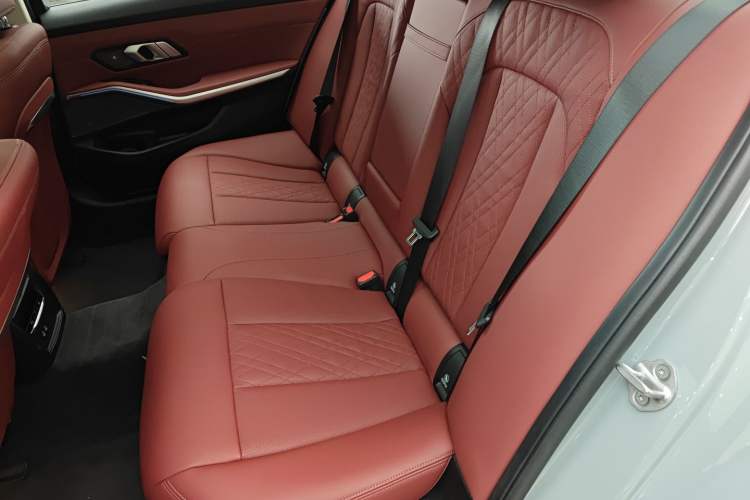 Used BMW i3 2025 eDrive 40 L Midnight Edition