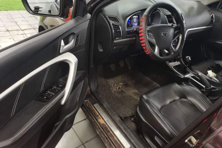 Used Geely Auto Emgrand 2015 Sedan 1.3T Manual Upward Edition
