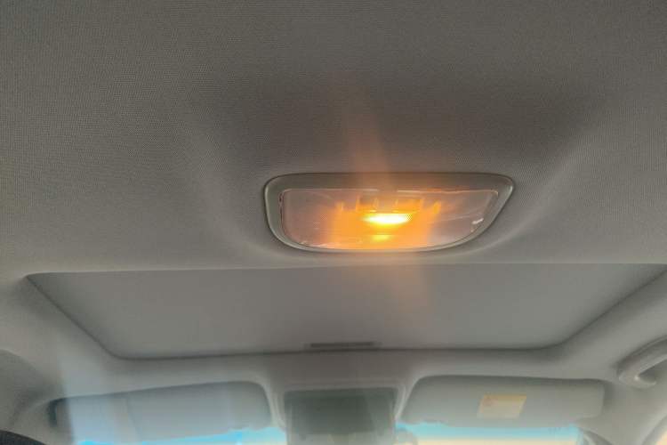 Used Geely Auto Classic Emgrand 2013 Hatchback 1.8L CVT Prestige Model