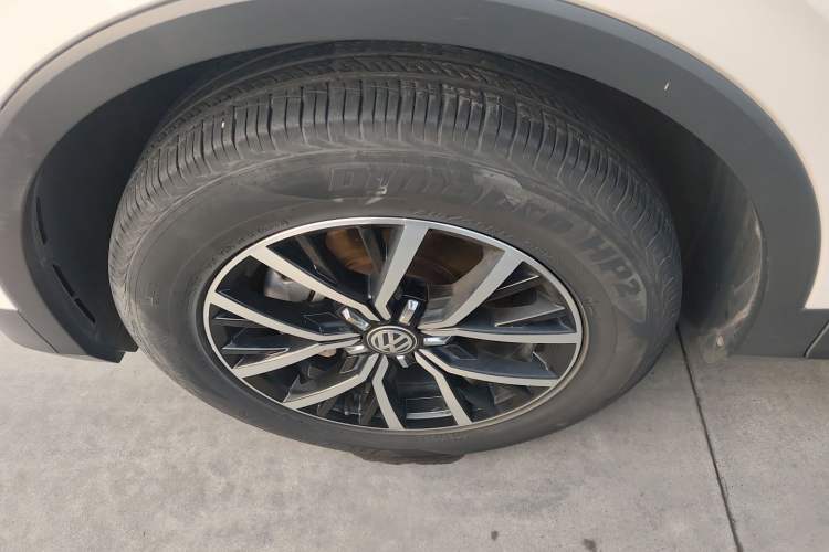 Used Volkswagen Tiguan L 2018 330TSI Automatic Two-Wheel Drive Luxury Edition
