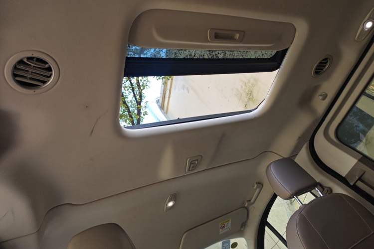 Used Ford Tourneo Custom 2017 2.0T Automatic Elite Version
