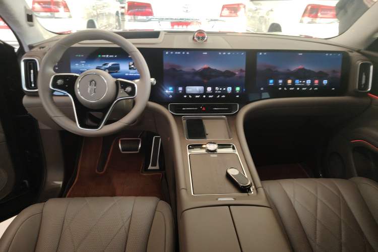 Used Hima AITO M9 2024 Range-Extended Max Edition 42 kWh 6-Seater Version
