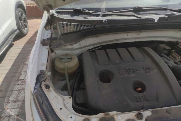 Used Bestune X40 2017 1.6L Automatic Prestige Edition
