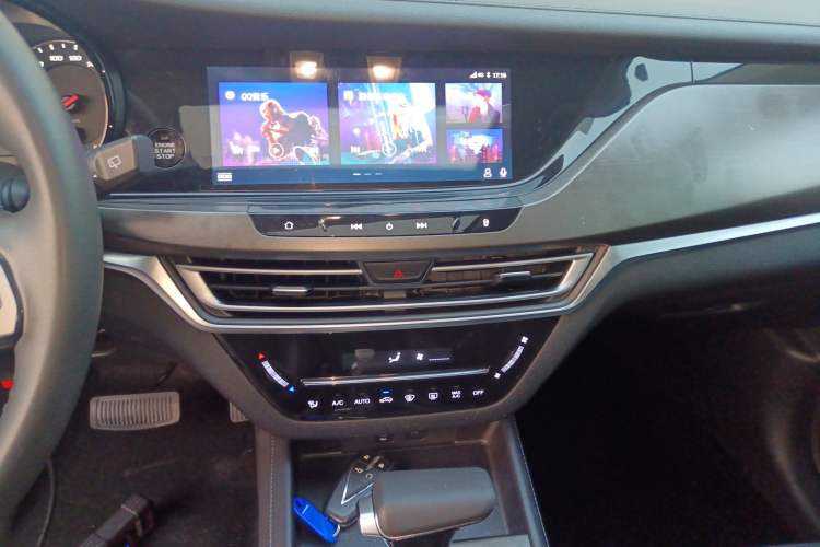 Used Changan CS35PLUS 2019 1.4T DCT Chuanlian Blue Whale Edition
