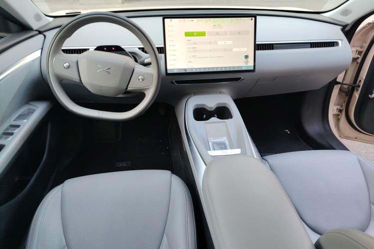 Used XPeng MONA M03 2024 620 with Ultra-Long Range
