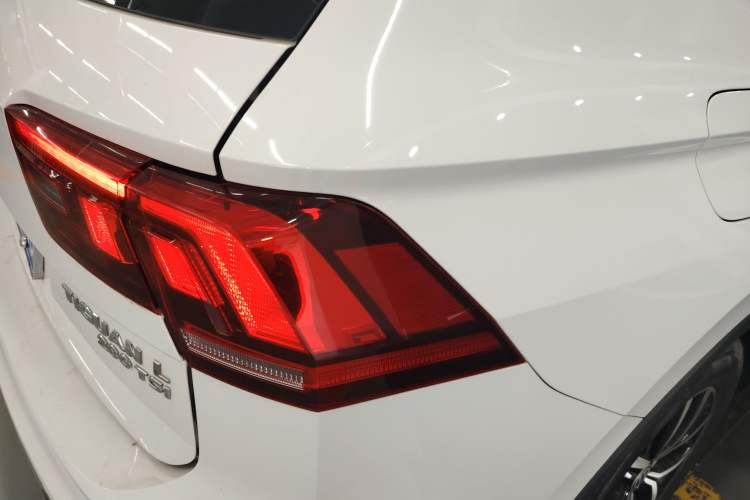 Used Volkswagen Tiguan L 2018 280TSI Automatic Two-Wheel Drive Comfort Edition
