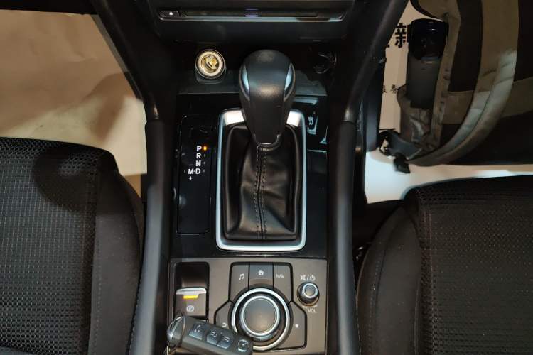 Used Mazda Mazda 3 Axela 2017 Sedan 1.5L Automatic Luxury Model Emission Standard China V
