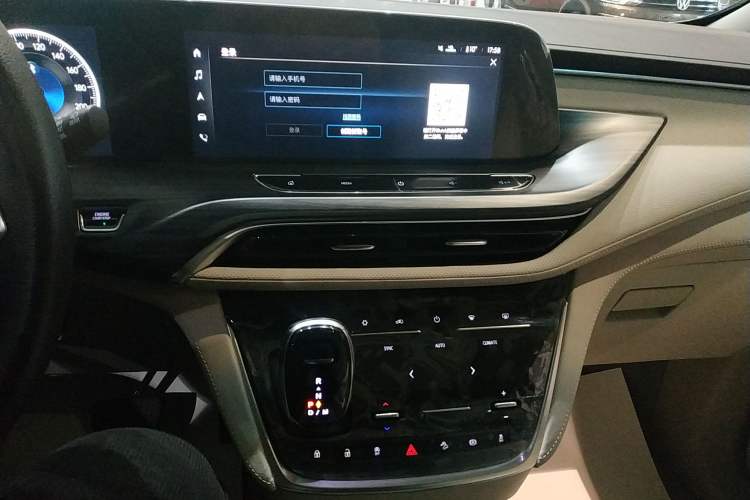 Used Buick GL8 2022 ES Landtrek 653T Comfort Edition
