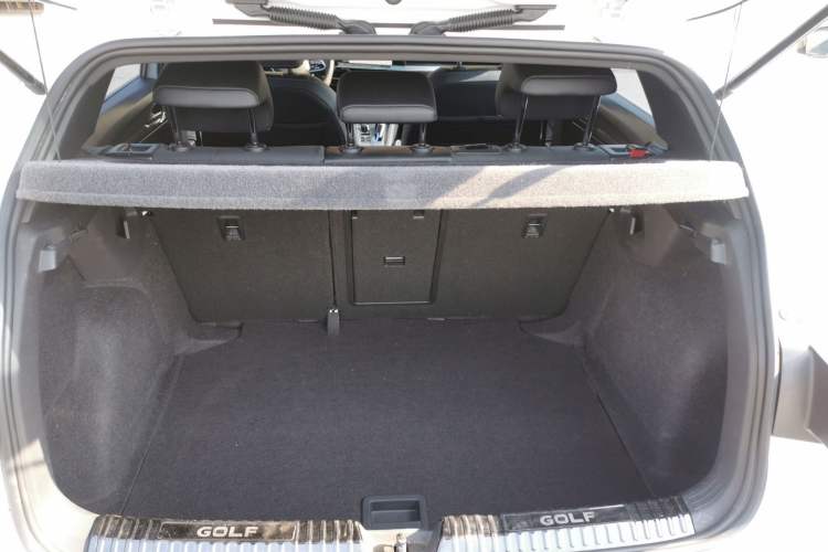 Used Volkswagen Golf 2023 Facelift 280TSI DSG R-Line Lite