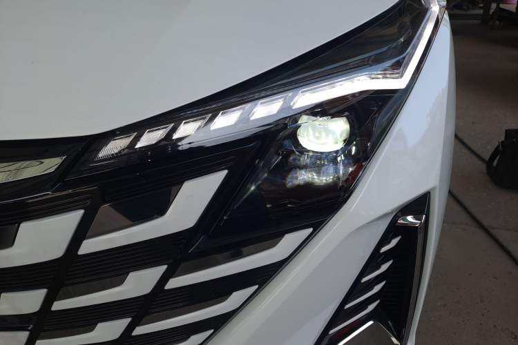 Used Changan UNI-Z New Energy 
