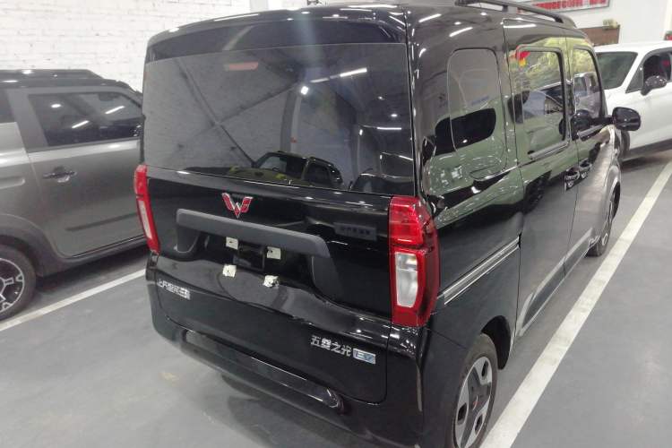Used Wuling Zhiguang New Energy 2025 Comfort Model