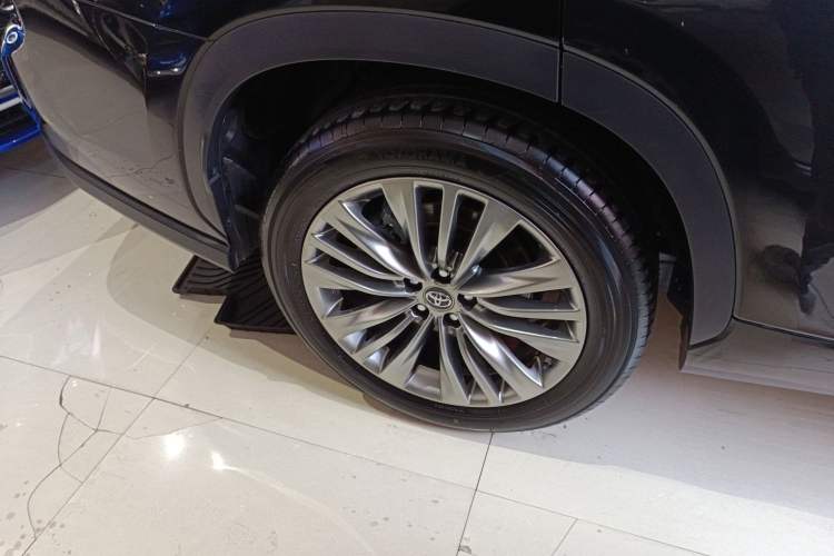 Used Toyota Highlander 2022 Dual-Engine 2.5L Four-Wheel Drive Supreme Edition 7-Seater
