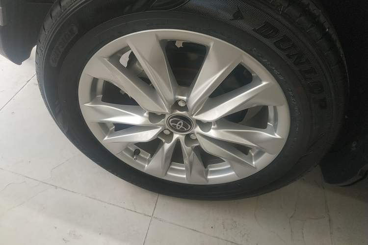 Used Toyota Corolla Cross 2024 2.0L Smart Electric Hybrid Dual-Engine Pioneer Edition
