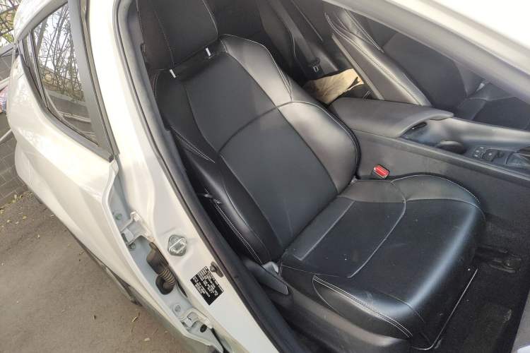 Used Toyota IZOA 2021 2.0L Enjoy Edition
