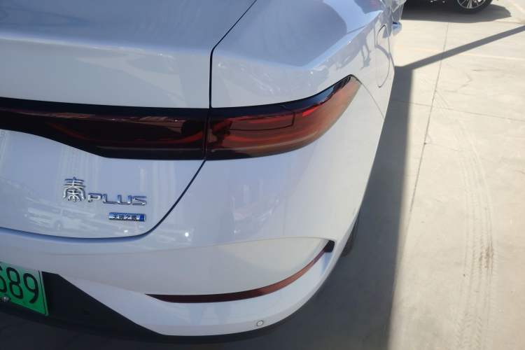 Used BYD Qin PLUS 2025 DM-i Smart Drive 120KM Superior Model