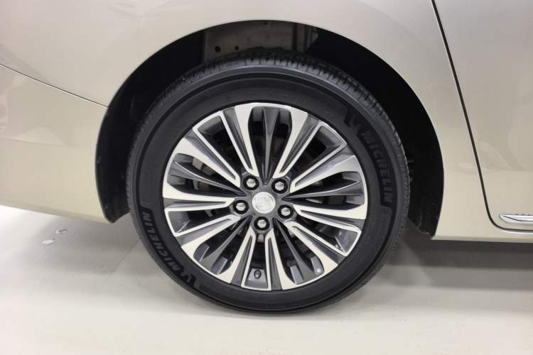 Used Buick GL8 2023 ES Lu Zun Luxury Model
