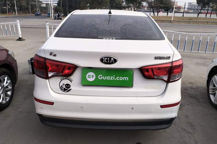 Used Kia K2 2015 Sedan 1.4L MT GLS