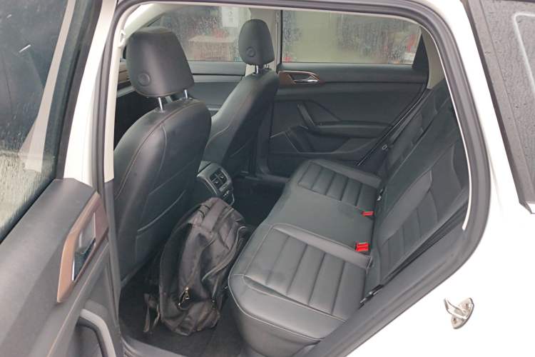 Used Volkswagen Tharu 2022 280TSI Two-Wheel-Drive Luxury Edition
