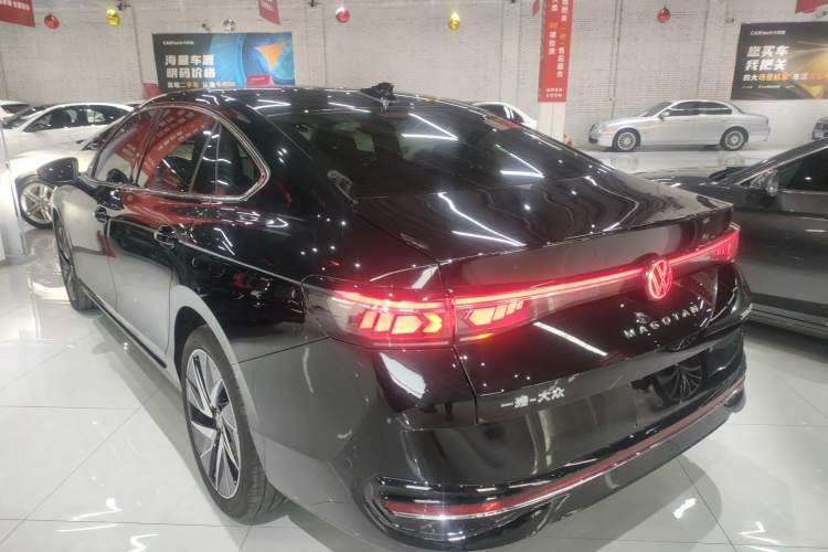 Used Volkswagen Magotan 2024 380TSI DSG Prestige Edition DaMai Package
