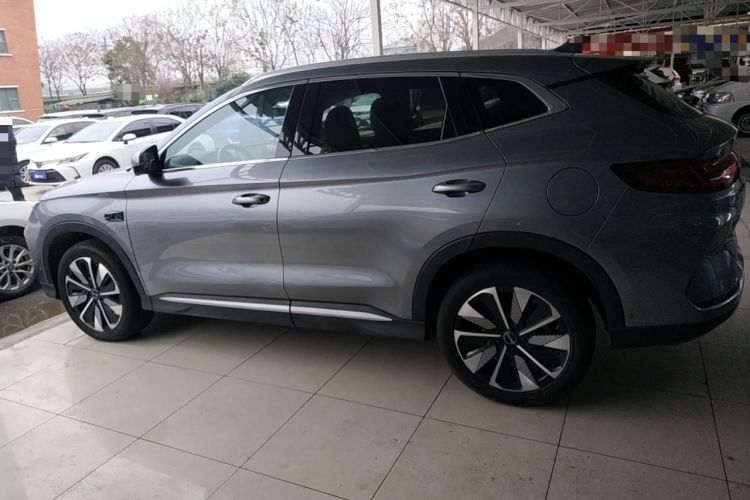 Used BYD Song PLUS New Energy 2025 EV Intelligent Driving Version 520km Premium Model
