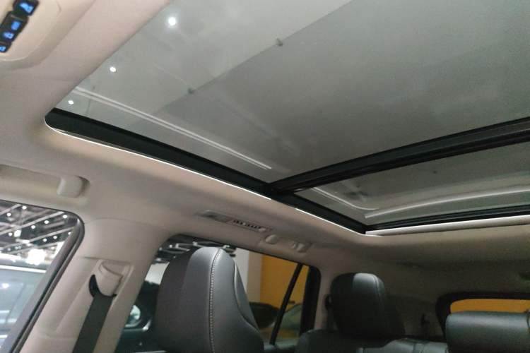 Used Toyota Highlander 2022 Dual-Engine 2.5L Two-Wheel Drive Prestige Edition 7-Seater
