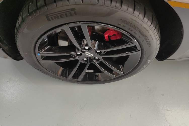 Used Hima AITO M5 2025 Extended-Range Ultra Rear-Wheel-Drive Version
