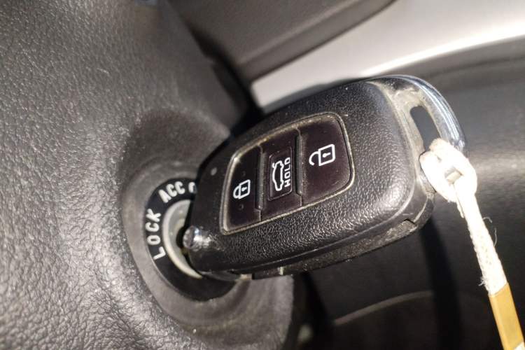 Used Hyundai Elantra 2016 1.6L Automatic ZhiXuan – Elite Version