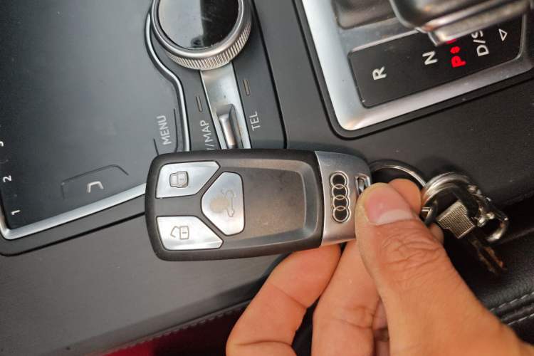 Used Audi Q5L 2020 Updated 40 TFSI Prestige Fashion Edition
