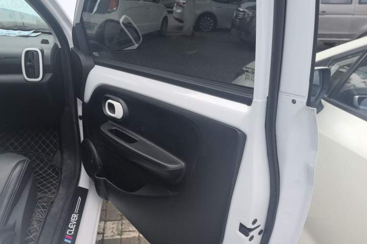 Used Roewe Clever 2022 311km QiQi BoBo Edition
