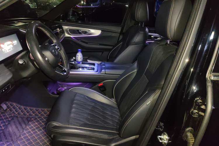 Used GAC Trumpchi GS8 2022 Linghang Series 2.0 TGDI Two-Wheel-Drive Luxury Smart Connectivity Version (7 Seats)
